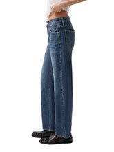 Load image into Gallery viewer, Lexi Mid Rise Bowed Straight Jean - Distance