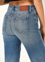 Load image into Gallery viewer, Ella High Rise Wide Leg Jean