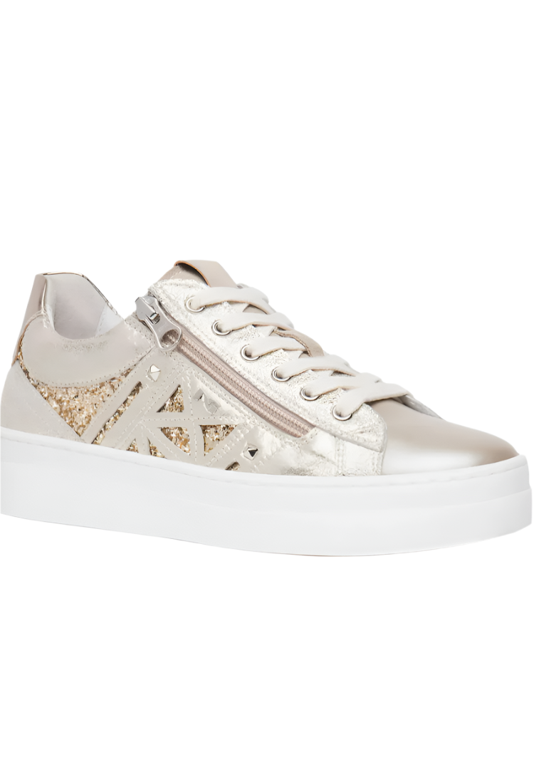 Metallic Platform